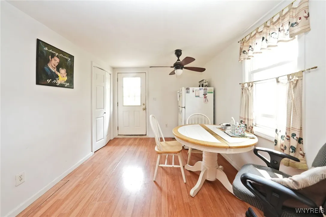 132 Pavement Road, Lancaster, New York 14086, Lancaster, New York 14086, 4 Bedrooms Bedrooms, ,2 BathroomsBathrooms,Residential,Closed,132 Pavement Road, Lancaster, New York 14086,0,B1612408
