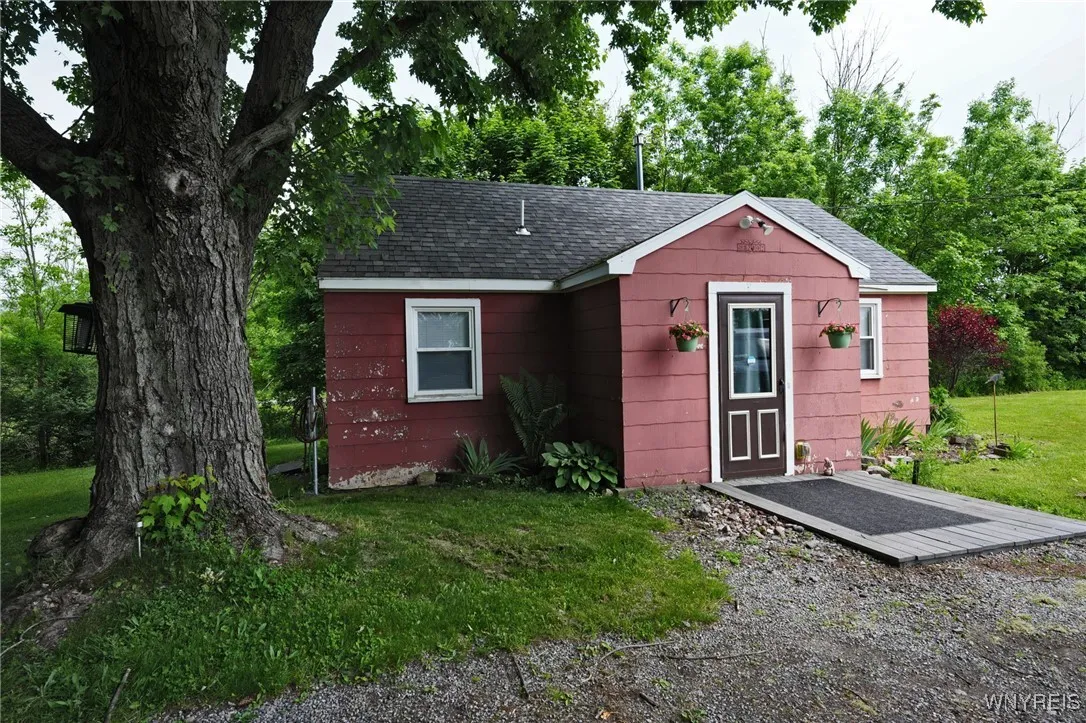 132 Pavement Road, Lancaster, New York 14086, Lancaster, New York 14086, 4 Bedrooms Bedrooms, ,2 BathroomsBathrooms,Residential,Closed,132 Pavement Road, Lancaster, New York 14086,0,B1612408