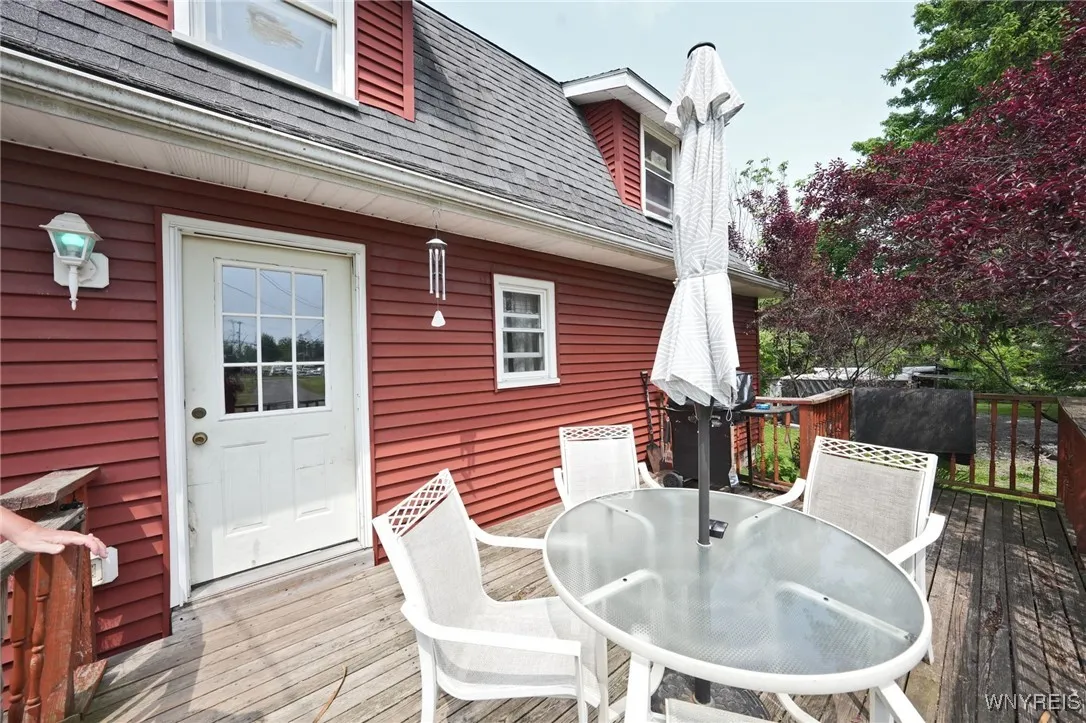 132 Pavement Road, Lancaster, New York 14086, Lancaster, New York 14086, 4 Bedrooms Bedrooms, ,2 BathroomsBathrooms,Residential,Closed,132 Pavement Road, Lancaster, New York 14086,0,B1612408