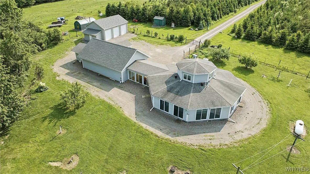 11020 Tinkham Road, Darien, New York 14040, Darien, New York 14040, 3 Bedrooms Bedrooms, 5 Rooms Rooms,1 BathroomBathrooms,Residential,Closed,11020 Tinkham Road, Darien, New York 14040,0,B1612054