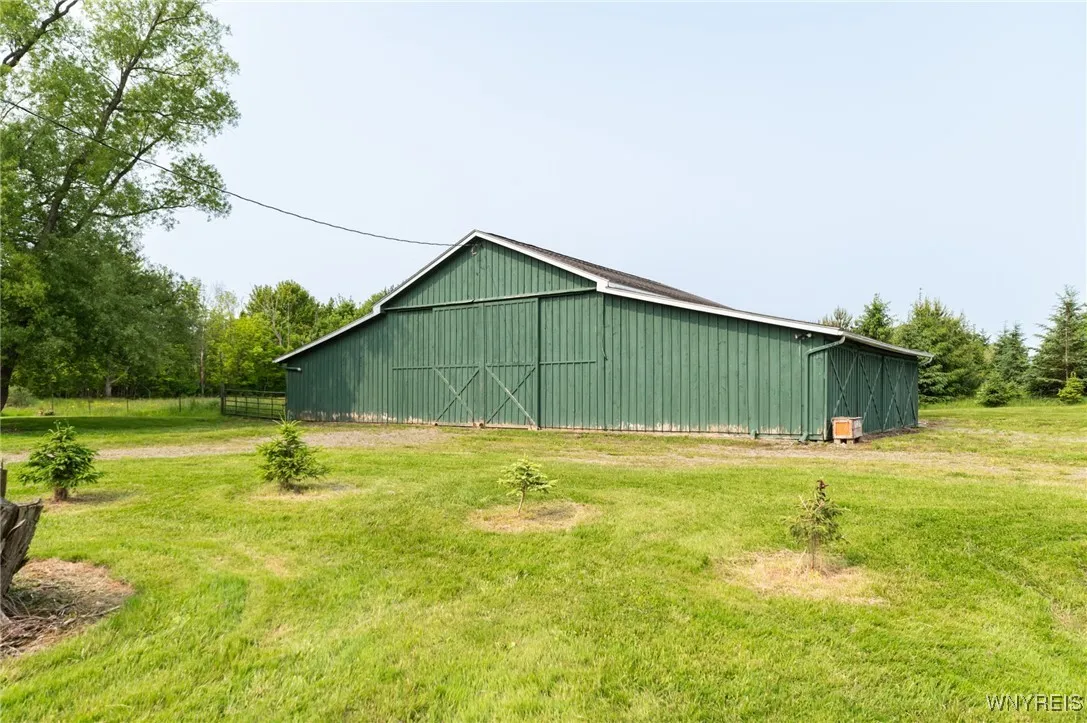 11020 Tinkham Road, Darien, New York 14040, Darien, New York 14040, 3 Bedrooms Bedrooms, 5 Rooms Rooms,1 BathroomBathrooms,Residential,Closed,11020 Tinkham Road, Darien, New York 14040,0,B1612054