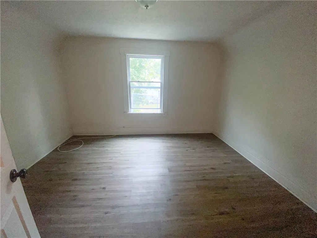 255 Avenue A, Rochester, New York 14621, Rochester, New York 14621, 5 Bedrooms Bedrooms, ,2 BathroomsBathrooms,Residential,Closed,255 Avenue A, Rochester, New York 14621,0,R1610407