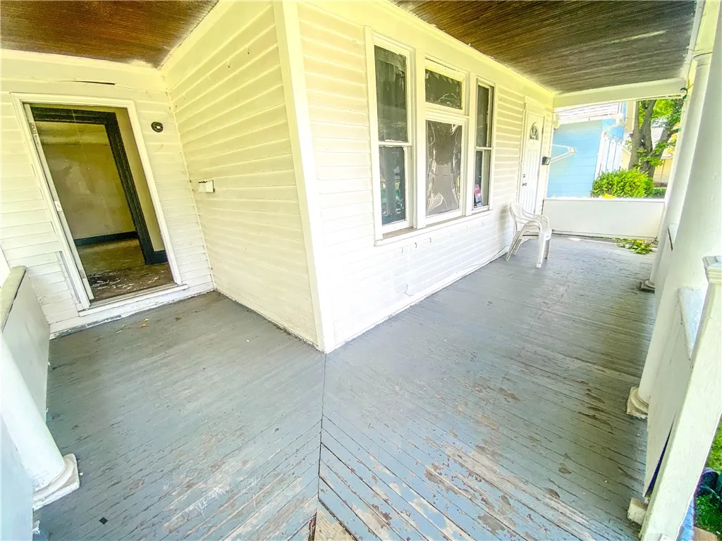 255 Avenue A, Rochester, New York 14621, Rochester, New York 14621, 5 Bedrooms Bedrooms, ,2 BathroomsBathrooms,Residential,Closed,255 Avenue A, Rochester, New York 14621,0,R1610407