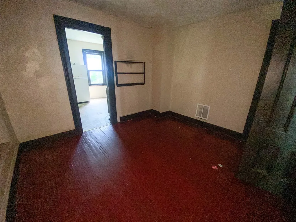 255 Avenue A, Rochester, New York 14621, Rochester, New York 14621, 5 Bedrooms Bedrooms, ,2 BathroomsBathrooms,Residential,Closed,255 Avenue A, Rochester, New York 14621,0,R1610407