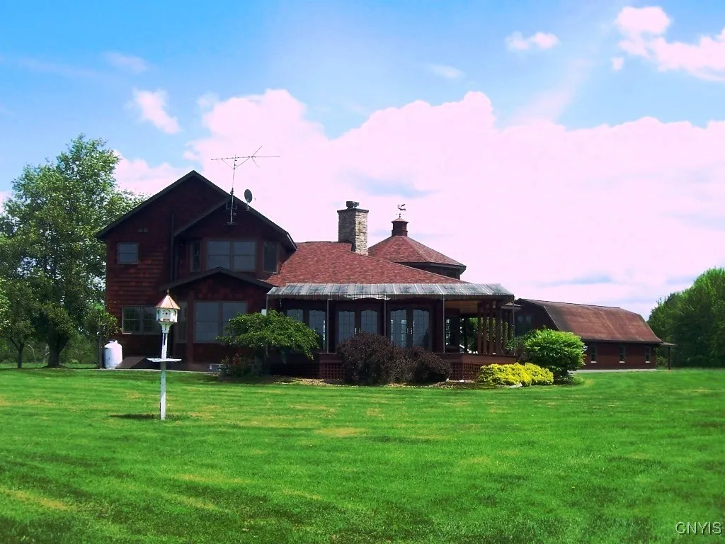 9782 Round Barn Road, Trenton, New York 13354, Trenton, New York 13354, 3 Bedrooms Bedrooms, 8 Rooms Rooms,3 BathroomsBathrooms,Residential,Closed,9782 Round Barn Road, Trenton, New York 13354,S1612433