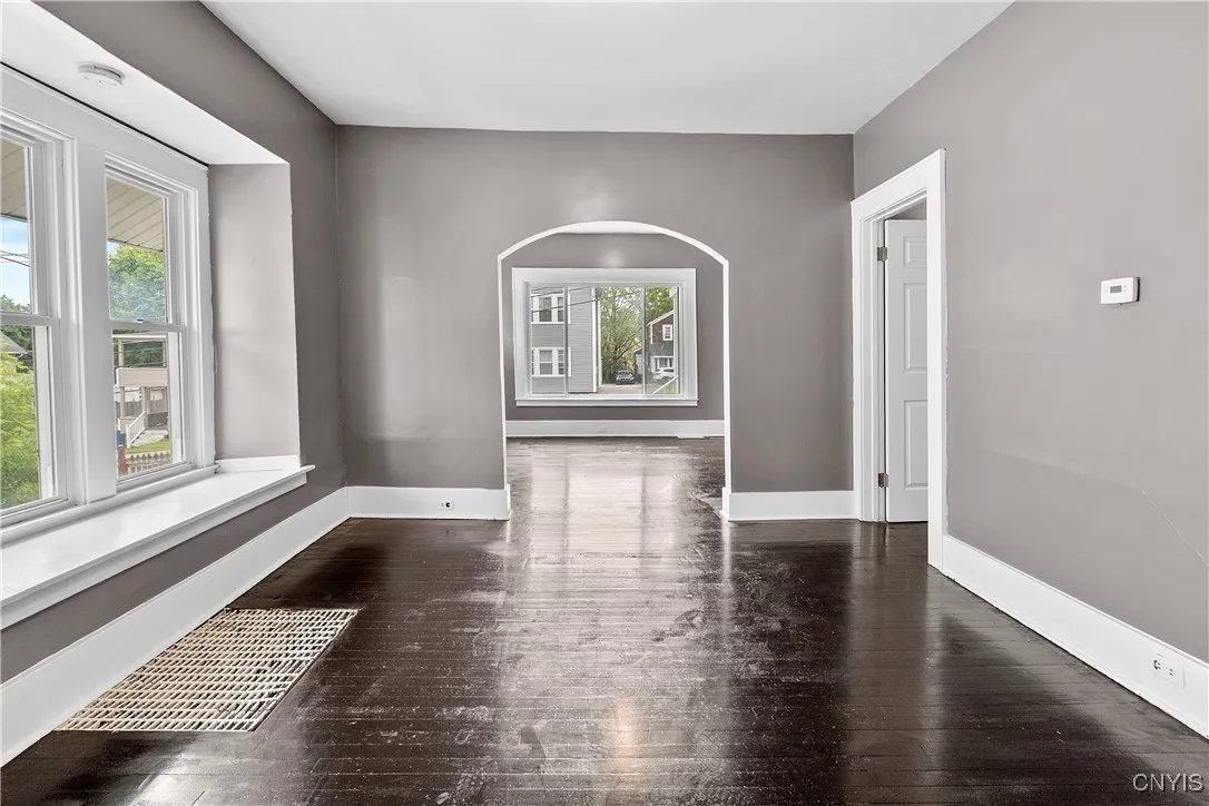 402 Cogswell Avenue, Geddes, New York 13209, Geddes, New York 13209, 5 Bedrooms Bedrooms, 10 Rooms Rooms,2 BathroomsBathrooms,Residential,Closed,402 Cogswell Avenue, Geddes, New York 13209,S1612393