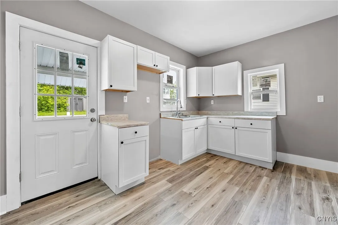 402 Cogswell Avenue, Geddes, New York 13209, Geddes, New York 13209, 5 Bedrooms Bedrooms, 10 Rooms Rooms,2 BathroomsBathrooms,Residential,Closed,402 Cogswell Avenue, Geddes, New York 13209,S1612393