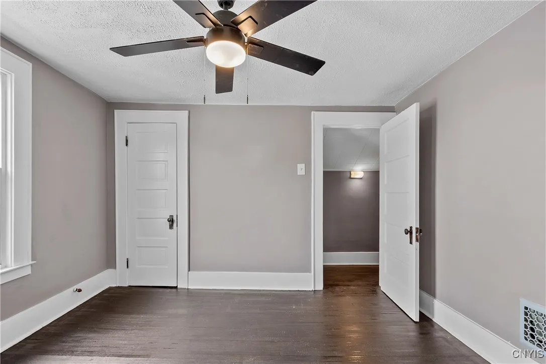 402 Cogswell Avenue, Geddes, New York 13209, Geddes, New York 13209, 5 Bedrooms Bedrooms, 10 Rooms Rooms,2 BathroomsBathrooms,Residential,Closed,402 Cogswell Avenue, Geddes, New York 13209,S1612393