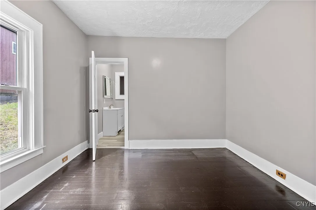 402 Cogswell Avenue, Geddes, New York 13209, Geddes, New York 13209, 5 Bedrooms Bedrooms, 10 Rooms Rooms,2 BathroomsBathrooms,Residential,Closed,402 Cogswell Avenue, Geddes, New York 13209,S1612393
