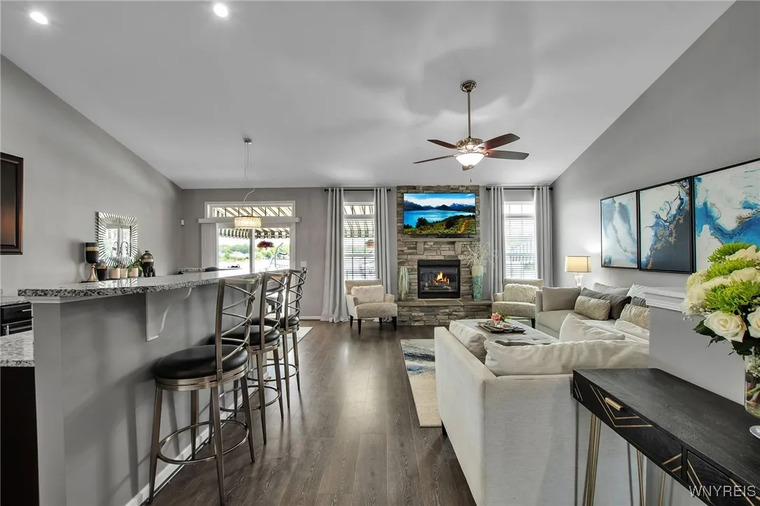 27 Skylark Lane, Wheatfield, New York 14304, Wheatfield, New York 14304, 3 Bedrooms Bedrooms, 9 Rooms Rooms,3 BathroomsBathrooms,Residential,Closed,27 Skylark Lane, Wheatfield, New York 14304,0,B1612434