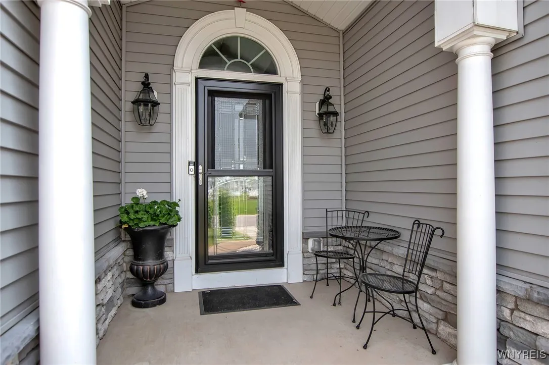 27 Skylark Lane, Wheatfield, New York 14304, Wheatfield, New York 14304, 3 Bedrooms Bedrooms, 9 Rooms Rooms,3 BathroomsBathrooms,Residential,Closed,27 Skylark Lane, Wheatfield, New York 14304,0,B1612434