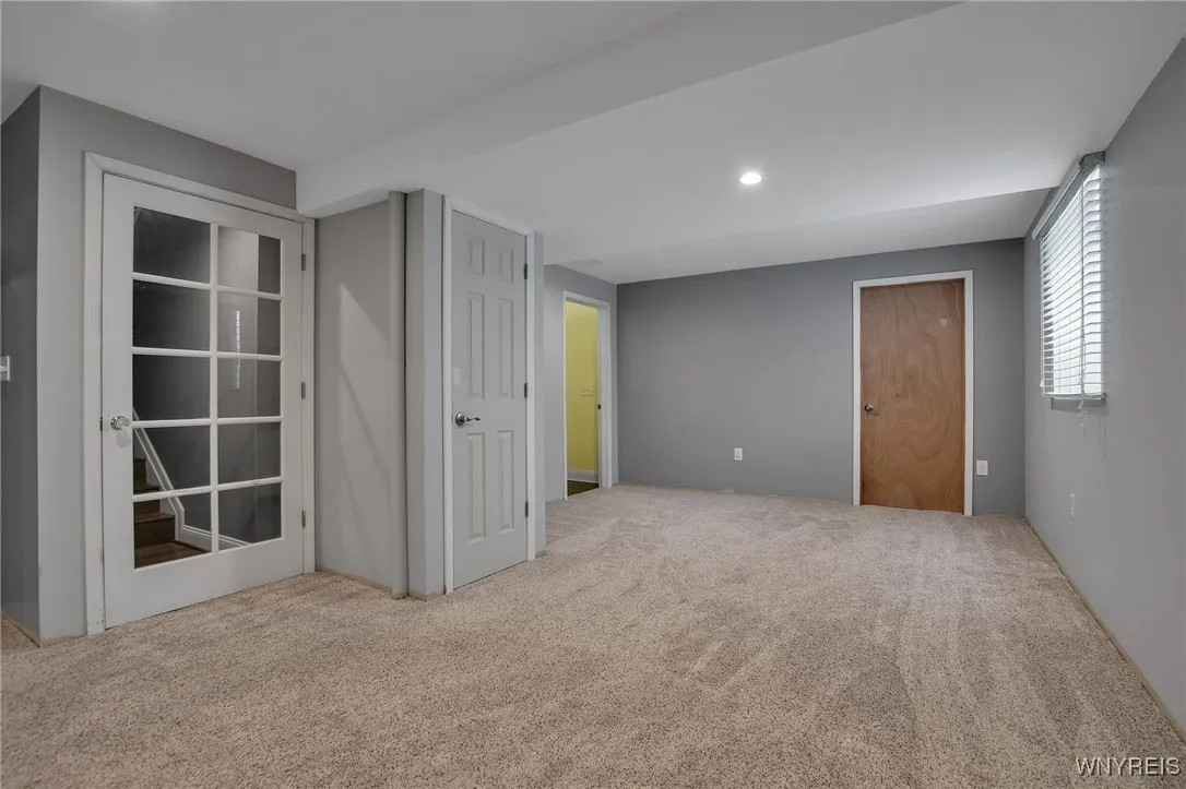 27 Skylark Lane, Wheatfield, New York 14304, Wheatfield, New York 14304, 3 Bedrooms Bedrooms, 9 Rooms Rooms,3 BathroomsBathrooms,Residential,Closed,27 Skylark Lane, Wheatfield, New York 14304,0,B1612434