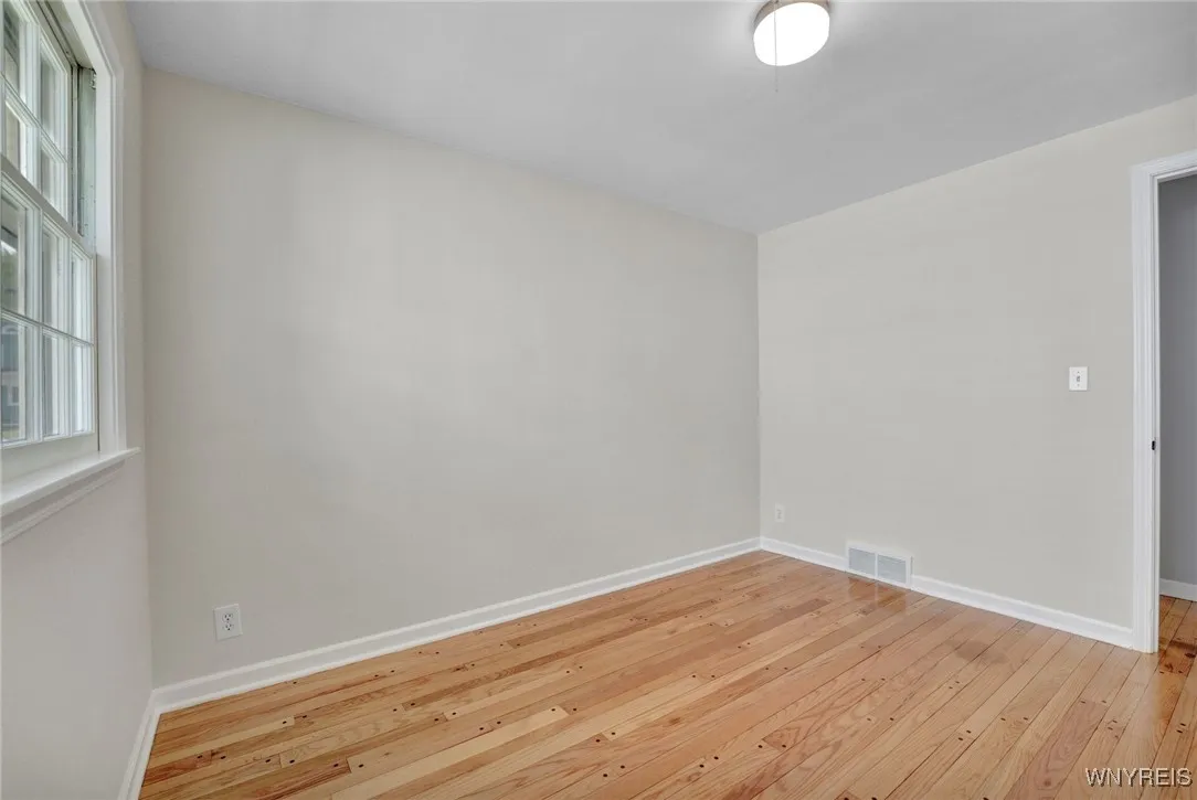 568 Delaware Street, Tonawanda-city, New York 1415, Tonawanda, New York 14150, 3 Bedrooms Bedrooms, 7 Rooms Rooms,1 BathroomBathrooms,Residential,Closed,568 Delaware Street, Tonawanda-city, New York 1415,B1612334
