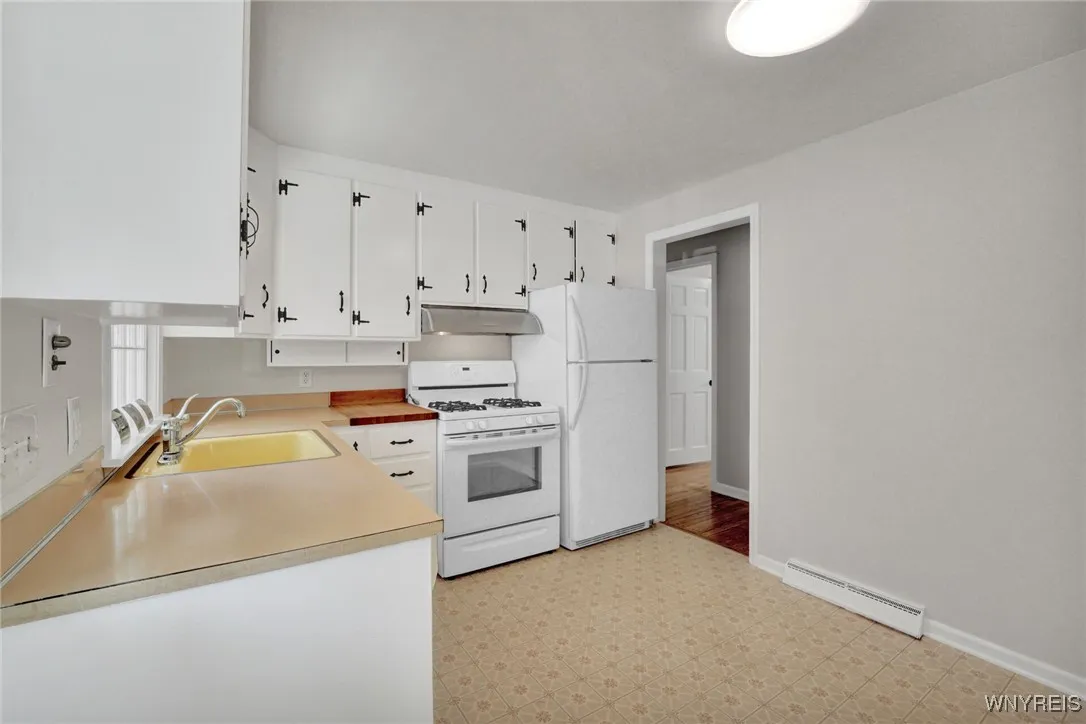 568 Delaware Street, Tonawanda-city, New York 1415, Tonawanda, New York 14150, 3 Bedrooms Bedrooms, 7 Rooms Rooms,1 BathroomBathrooms,Residential,Closed,568 Delaware Street, Tonawanda-city, New York 1415,B1612334