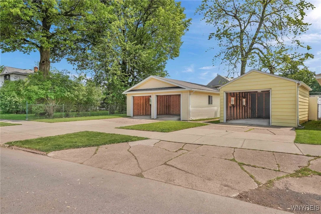 568 Delaware Street, Tonawanda-city, New York 1415, Tonawanda, New York 14150, 3 Bedrooms Bedrooms, 7 Rooms Rooms,1 BathroomBathrooms,Residential,Closed,568 Delaware Street, Tonawanda-city, New York 1415,B1612334