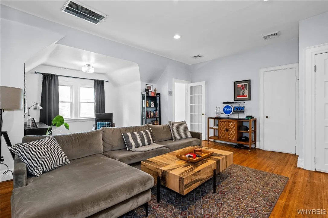 Third floor apartment living room