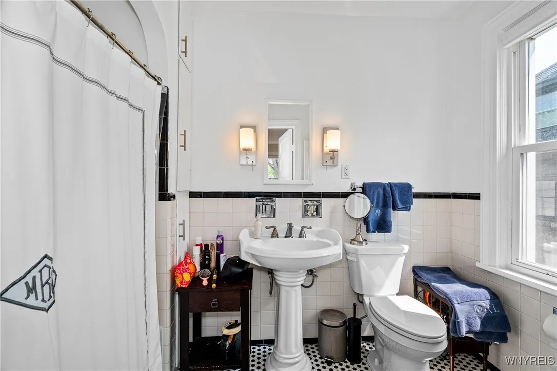 Second floor apartment primary bedroom's ensuite bathroom