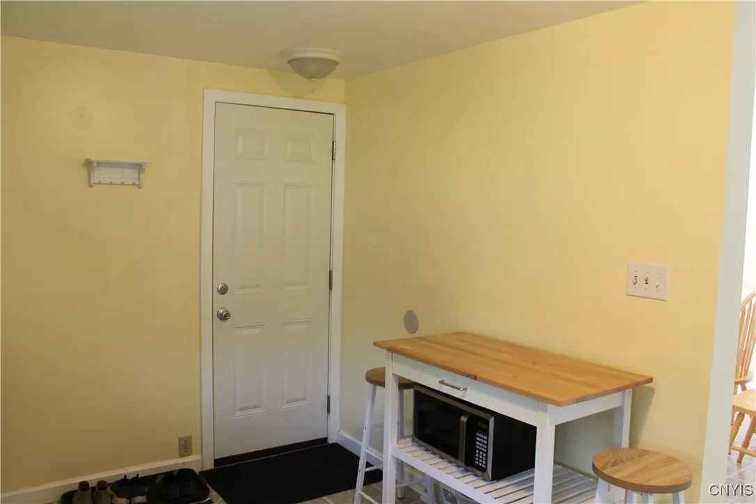 42 Mechanic Street, Elbridge, New York 13080, Elbridge, New York 13080, 4 Bedrooms Bedrooms, 13 Rooms Rooms,2 BathroomsBathrooms,Residential,Closed,42 Mechanic Street, Elbridge, New York 13080,0,S1612383