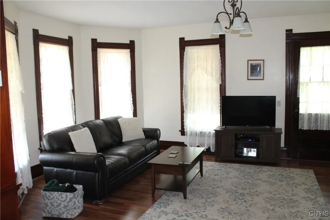 42 Mechanic Street, Elbridge, New York 13080, Elbridge, New York 13080, 4 Bedrooms Bedrooms, 13 Rooms Rooms,2 BathroomsBathrooms,Residential,Closed,42 Mechanic Street, Elbridge, New York 13080,0,S1612383