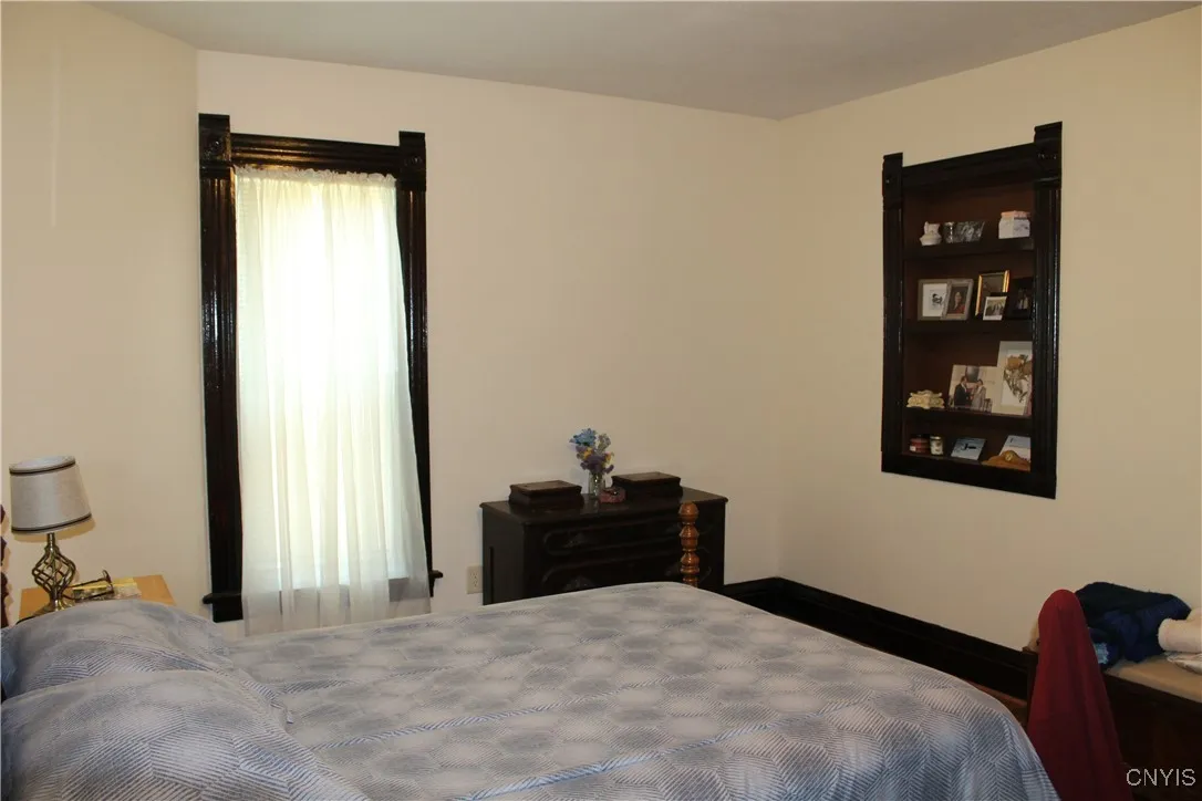 42 Mechanic Street, Elbridge, New York 13080, Elbridge, New York 13080, 4 Bedrooms Bedrooms, 13 Rooms Rooms,2 BathroomsBathrooms,Residential,Closed,42 Mechanic Street, Elbridge, New York 13080,0,S1612383