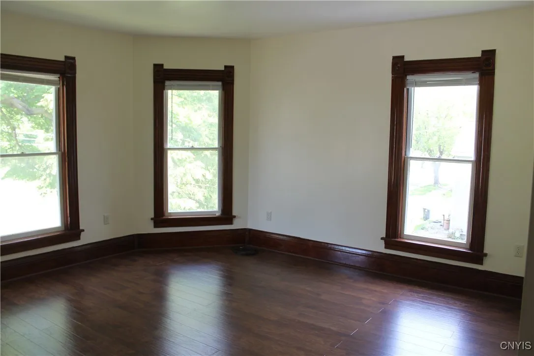 42 Mechanic Street, Elbridge, New York 13080, Elbridge, New York 13080, 4 Bedrooms Bedrooms, 13 Rooms Rooms,2 BathroomsBathrooms,Residential,Closed,42 Mechanic Street, Elbridge, New York 13080,0,S1612383