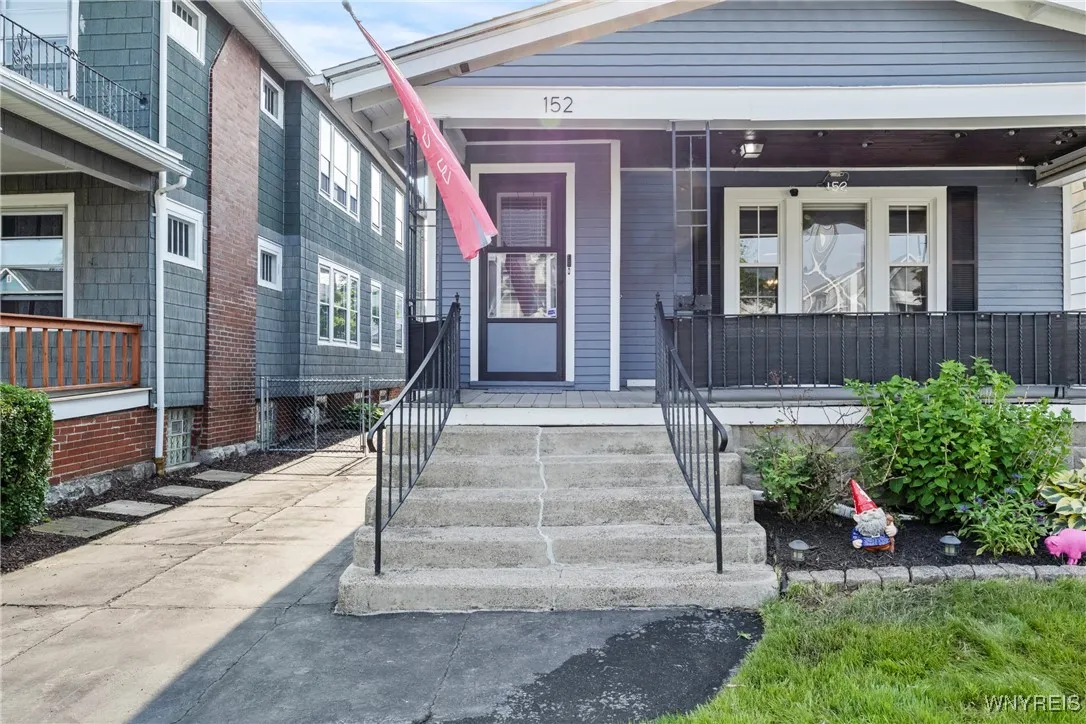 152 Commonwealth Avenue, Buffalo, New York 14216, Buffalo, New York 14216, 4 Bedrooms Bedrooms, 7 Rooms Rooms,2 BathroomsBathrooms,Residential,Closed,152 Commonwealth Avenue, Buffalo, New York 14216,B1612396