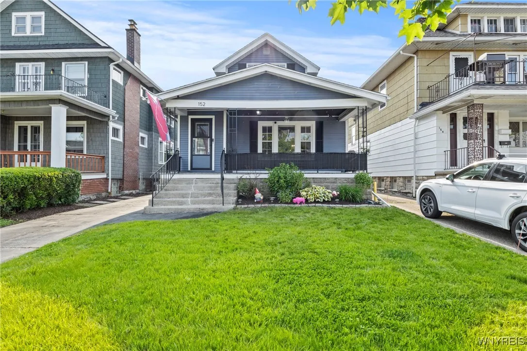 152 Commonwealth Avenue, Buffalo, New York 14216, Buffalo, New York 14216, 4 Bedrooms Bedrooms, 7 Rooms Rooms,2 BathroomsBathrooms,Residential,Closed,152 Commonwealth Avenue, Buffalo, New York 14216,B1612396