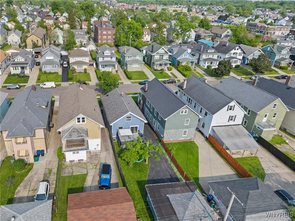 152 Commonwealth Avenue, Buffalo, New York 14216, Buffalo, New York 14216, 4 Bedrooms Bedrooms, 7 Rooms Rooms,2 BathroomsBathrooms,Residential,Closed,152 Commonwealth Avenue, Buffalo, New York 14216,B1612396