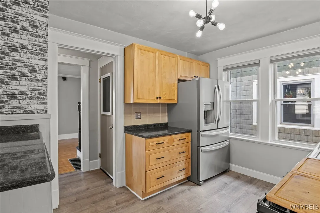152 Commonwealth Avenue, Buffalo, New York 14216, Buffalo, New York 14216, 4 Bedrooms Bedrooms, 7 Rooms Rooms,2 BathroomsBathrooms,Residential,Closed,152 Commonwealth Avenue, Buffalo, New York 14216,B1612396