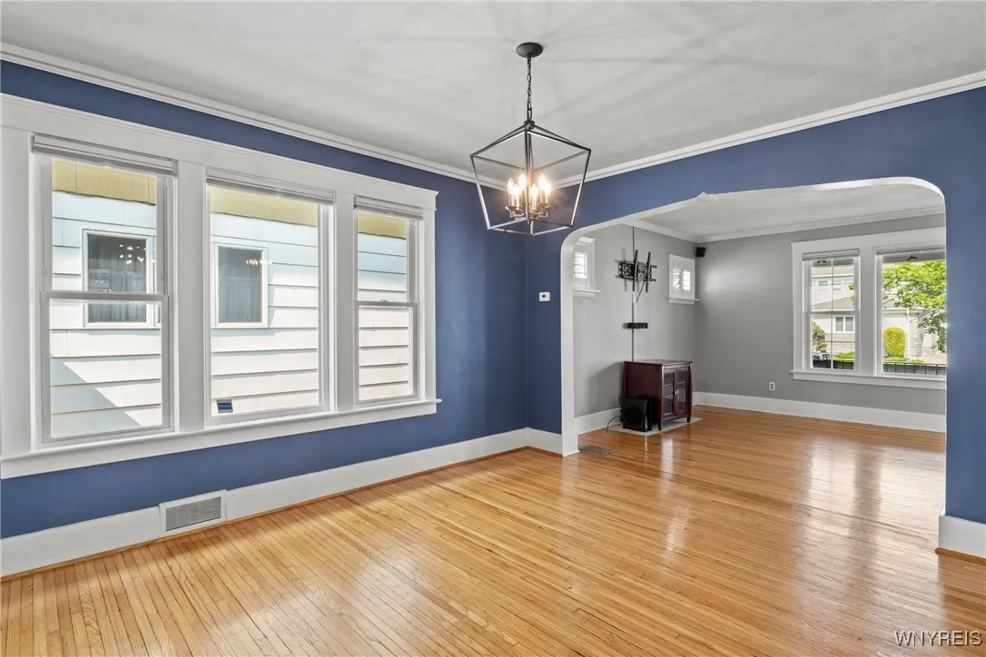 152 Commonwealth Avenue, Buffalo, New York 14216, Buffalo, New York 14216, 4 Bedrooms Bedrooms, 7 Rooms Rooms,2 BathroomsBathrooms,Residential,Closed,152 Commonwealth Avenue, Buffalo, New York 14216,B1612396
