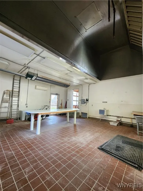 2116 Clinton Street, Cheektowaga, New York 14206, Cheektowaga, New York 14206, 5 Rooms Rooms,Commercial Lease,For Rent,2116 Clinton Street, Cheektowaga, New York 14206,B1612479
