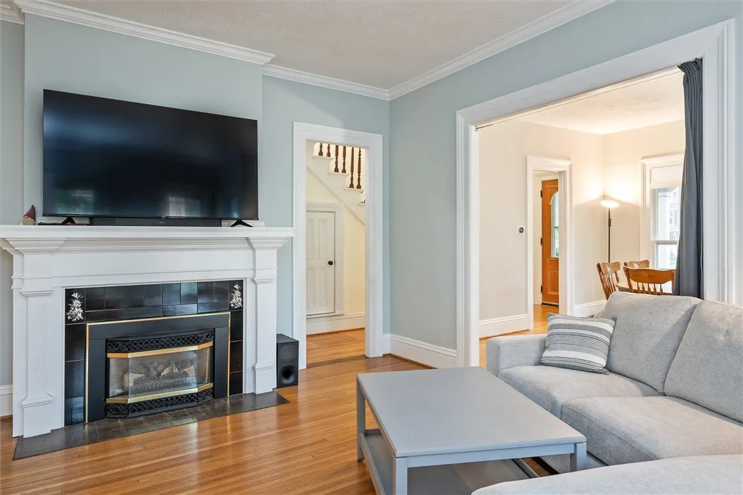 139 East Main Street, Avon, New York 14414, Avon, New York 14414, 3 Bedrooms Bedrooms, 9 Rooms Rooms,2 BathroomsBathrooms,Residential,Closed,139 East Main Street, Avon, New York 14414,R1611800