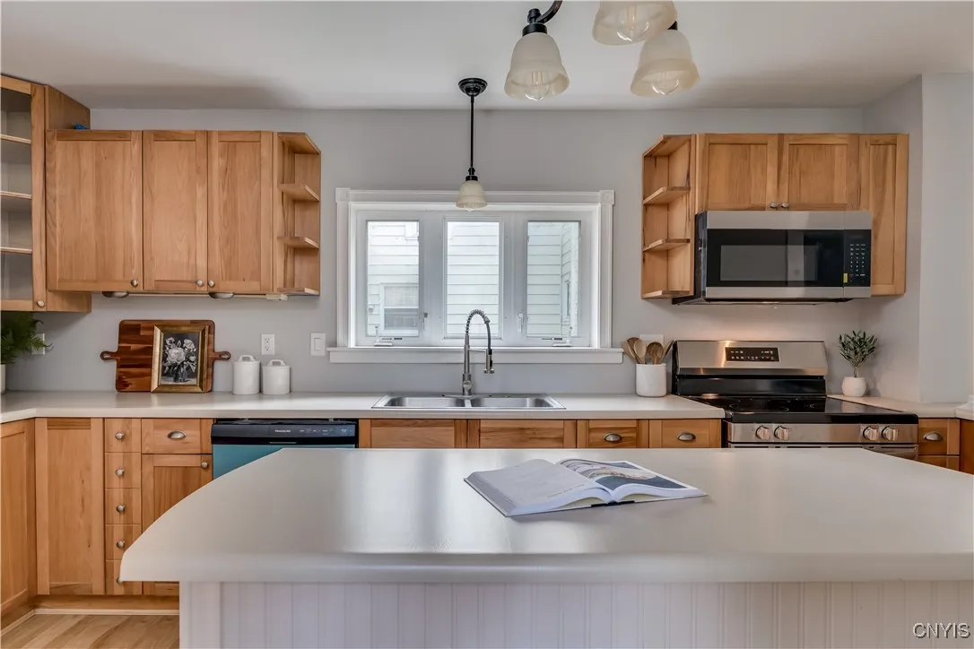 117 Flower Avenue West, Watertown-city, New York 1, Watertown City, New York 13601, 4 Bedrooms Bedrooms, 8 Rooms Rooms,2 BathroomsBathrooms,Residential,Closed,117 Flower Avenue West, Watertown-city, New York 1,0,S1604033