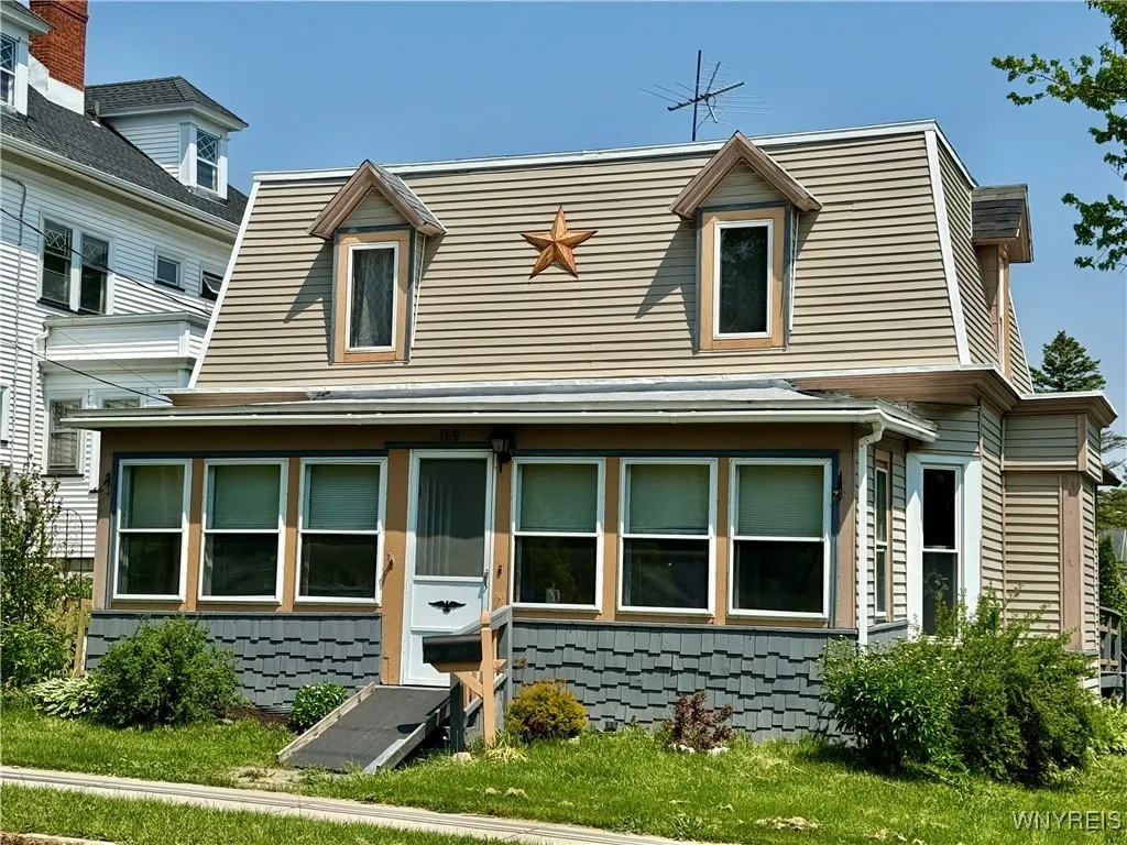 166 State Street, Batavia-city, New York 14020, Batavia City, New York 14020, 4 Bedrooms Bedrooms, 8 Rooms Rooms,2 BathroomsBathrooms,Residential,Closed,166 State Street, Batavia-city, New York 14020,B1612518