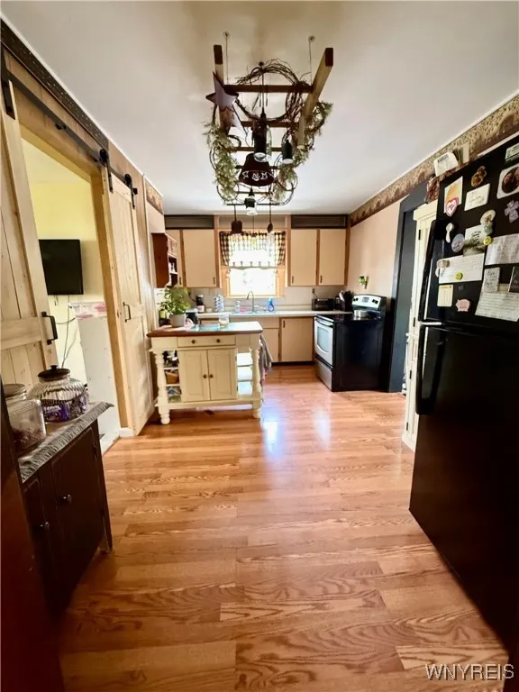 166 State Street, Batavia-city, New York 14020, Batavia City, New York 14020, 4 Bedrooms Bedrooms, 8 Rooms Rooms,2 BathroomsBathrooms,Residential,Closed,166 State Street, Batavia-city, New York 14020,B1612518
