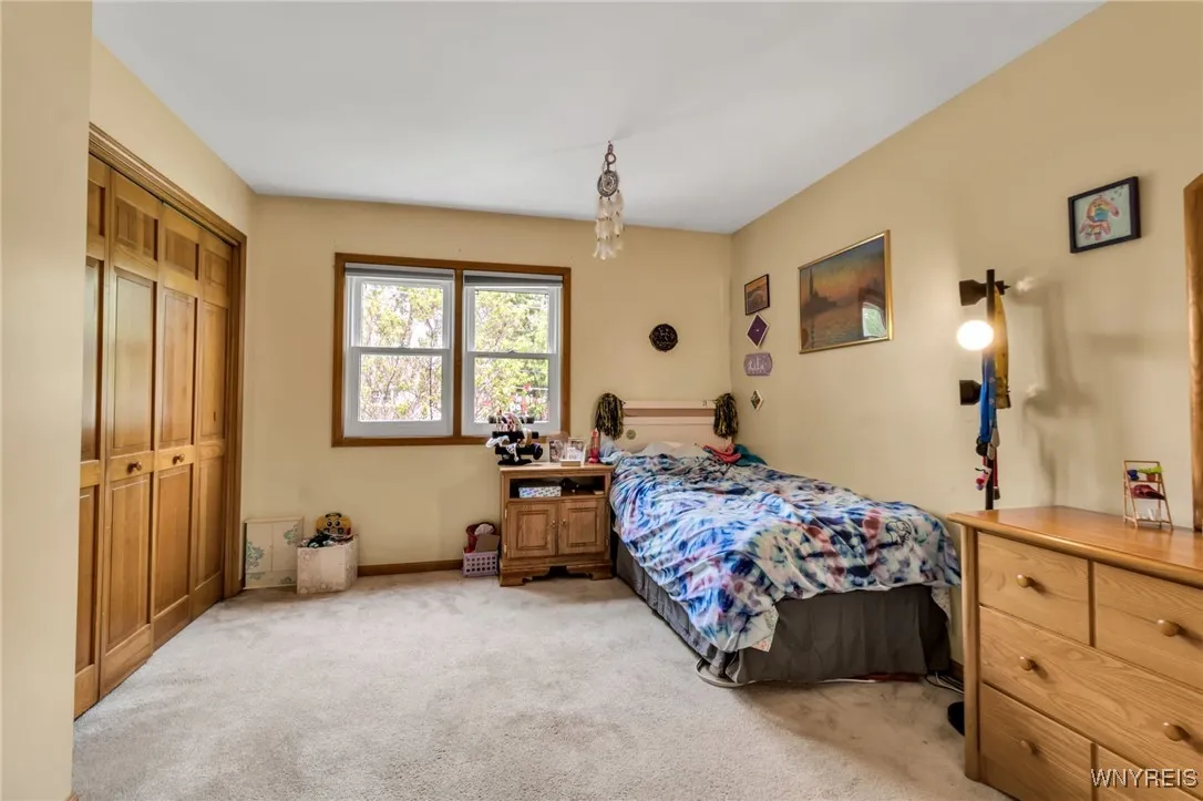 25 5th Avenue, Amherst, New York 14221, Amherst, New York 14221, 4 Bedrooms Bedrooms, 8 Rooms Rooms,2 BathroomsBathrooms,Residential,Closed,25 5th Avenue, Amherst, New York 14221,0,B1611783