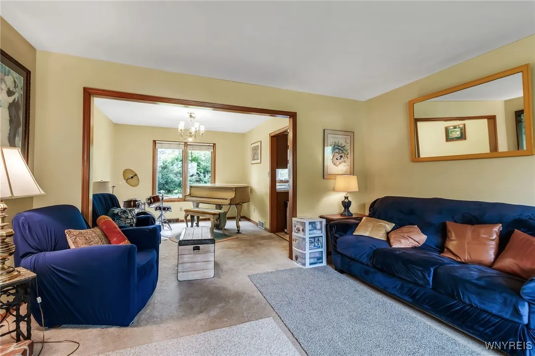 25 5th Avenue, Amherst, New York 14221, Amherst, New York 14221, 4 Bedrooms Bedrooms, 8 Rooms Rooms,2 BathroomsBathrooms,Residential,Closed,25 5th Avenue, Amherst, New York 14221,0,B1611783