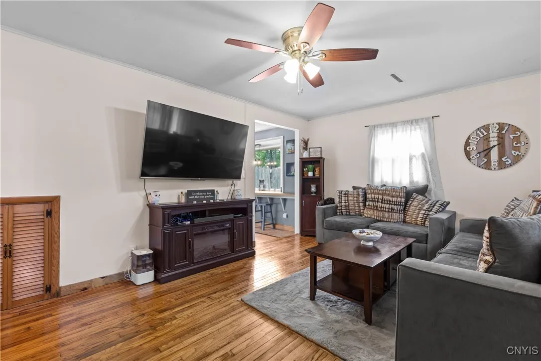 37 Waterbury Drive, Clay, New York 13212, Clay, New York 13212, 3 Bedrooms Bedrooms, 5 Rooms Rooms,1 BathroomBathrooms,Residential,For Sale,37 Waterbury Drive, Clay, New York 13212,S1612436
