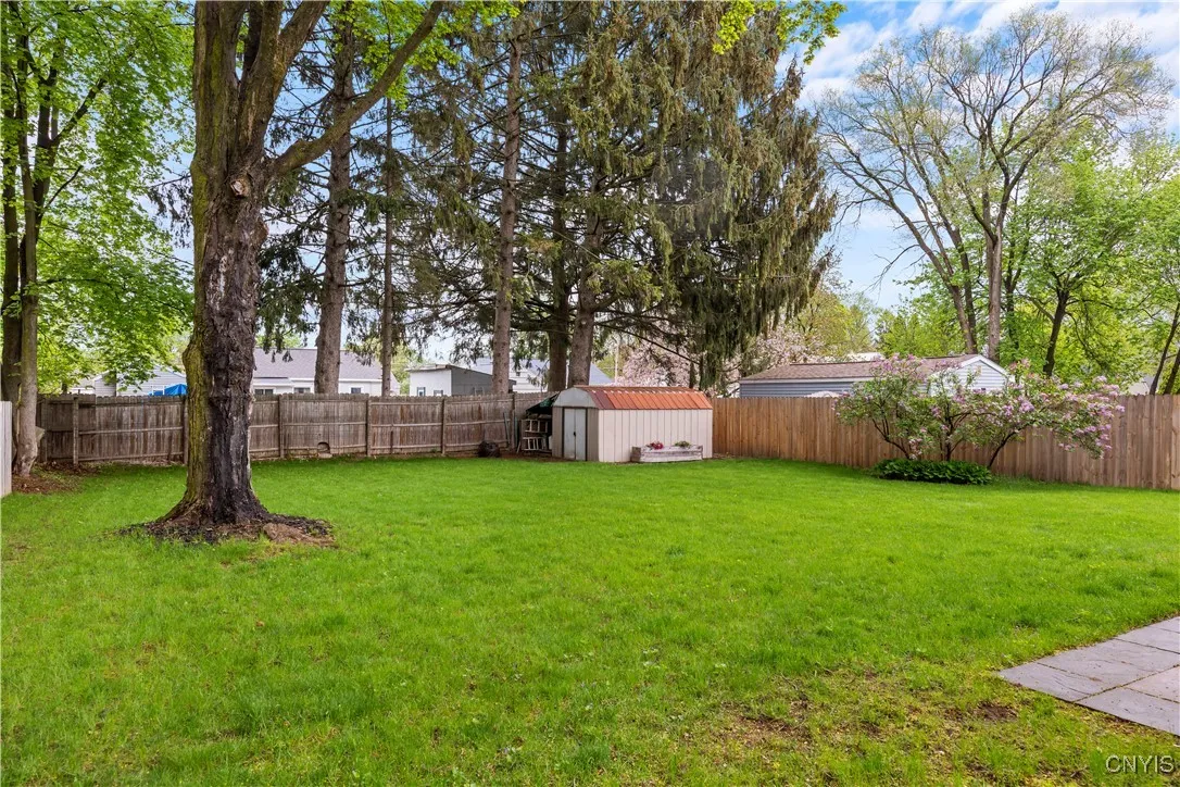 37 Waterbury Drive, Clay, New York 13212, Clay, New York 13212, 3 Bedrooms Bedrooms, 5 Rooms Rooms,1 BathroomBathrooms,Residential,For Sale,37 Waterbury Drive, Clay, New York 13212,S1612436