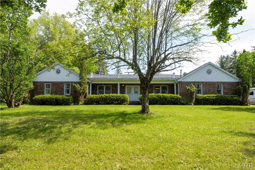 582 County Route 25, Minetto, New York 13126, Minetto, New York 13126, 5 Bedrooms Bedrooms, 16 Rooms Rooms,4 BathroomsBathrooms,Residential,For Sale,582 County Route 25, Minetto, New York 13126,0,S1610327