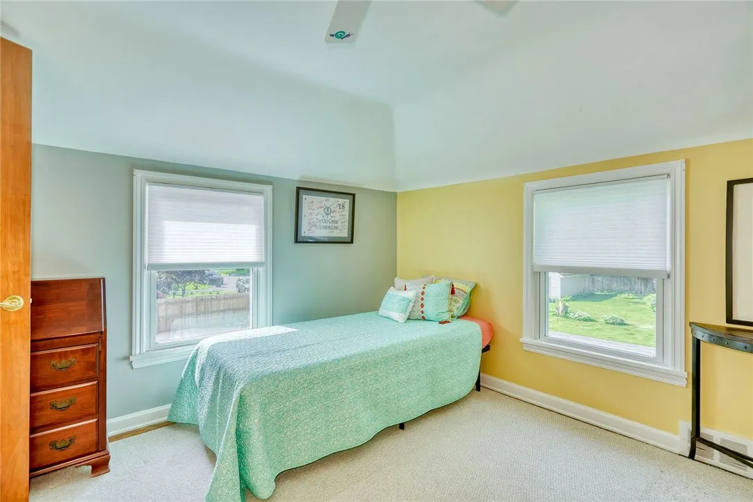 910 Roosevelt Road, East Rochester, New York 14445, East Rochester, New York 14445, 3 Bedrooms Bedrooms, 7 Rooms Rooms,1 BathroomBathrooms,Residential,Closed,910 Roosevelt Road, East Rochester, New York 14445,R1612237