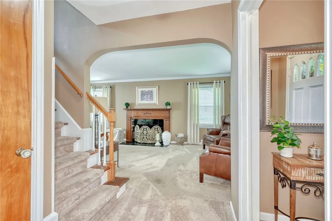 910 Roosevelt Road, East Rochester, New York 14445, East Rochester, New York 14445, 3 Bedrooms Bedrooms, 7 Rooms Rooms,1 BathroomBathrooms,Residential,Closed,910 Roosevelt Road, East Rochester, New York 14445,R1612237