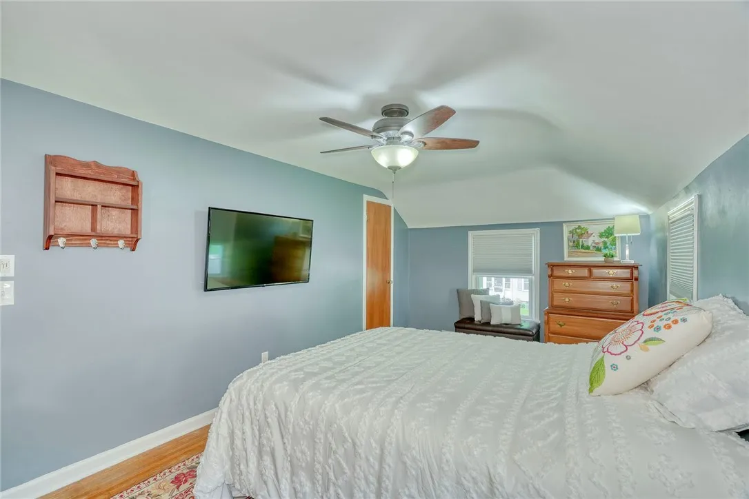 910 Roosevelt Road, East Rochester, New York 14445, East Rochester, New York 14445, 3 Bedrooms Bedrooms, 7 Rooms Rooms,1 BathroomBathrooms,Residential,Closed,910 Roosevelt Road, East Rochester, New York 14445,R1612237