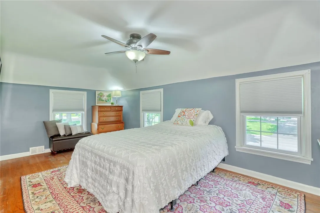 910 Roosevelt Road, East Rochester, New York 14445, East Rochester, New York 14445, 3 Bedrooms Bedrooms, 7 Rooms Rooms,1 BathroomBathrooms,Residential,Closed,910 Roosevelt Road, East Rochester, New York 14445,R1612237