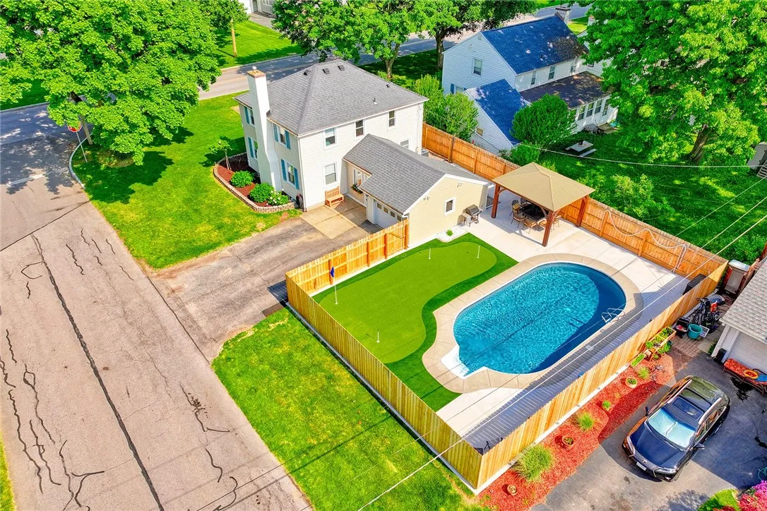 910 Roosevelt Road, East Rochester, New York 14445, East Rochester, New York 14445, 3 Bedrooms Bedrooms, 7 Rooms Rooms,1 BathroomBathrooms,Residential,Closed,910 Roosevelt Road, East Rochester, New York 14445,R1612237