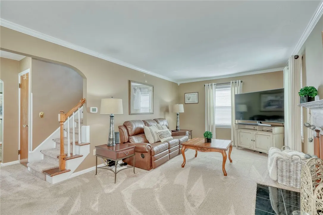 910 Roosevelt Road, East Rochester, New York 14445, East Rochester, New York 14445, 3 Bedrooms Bedrooms, 7 Rooms Rooms,1 BathroomBathrooms,Residential,Closed,910 Roosevelt Road, East Rochester, New York 14445,R1612237