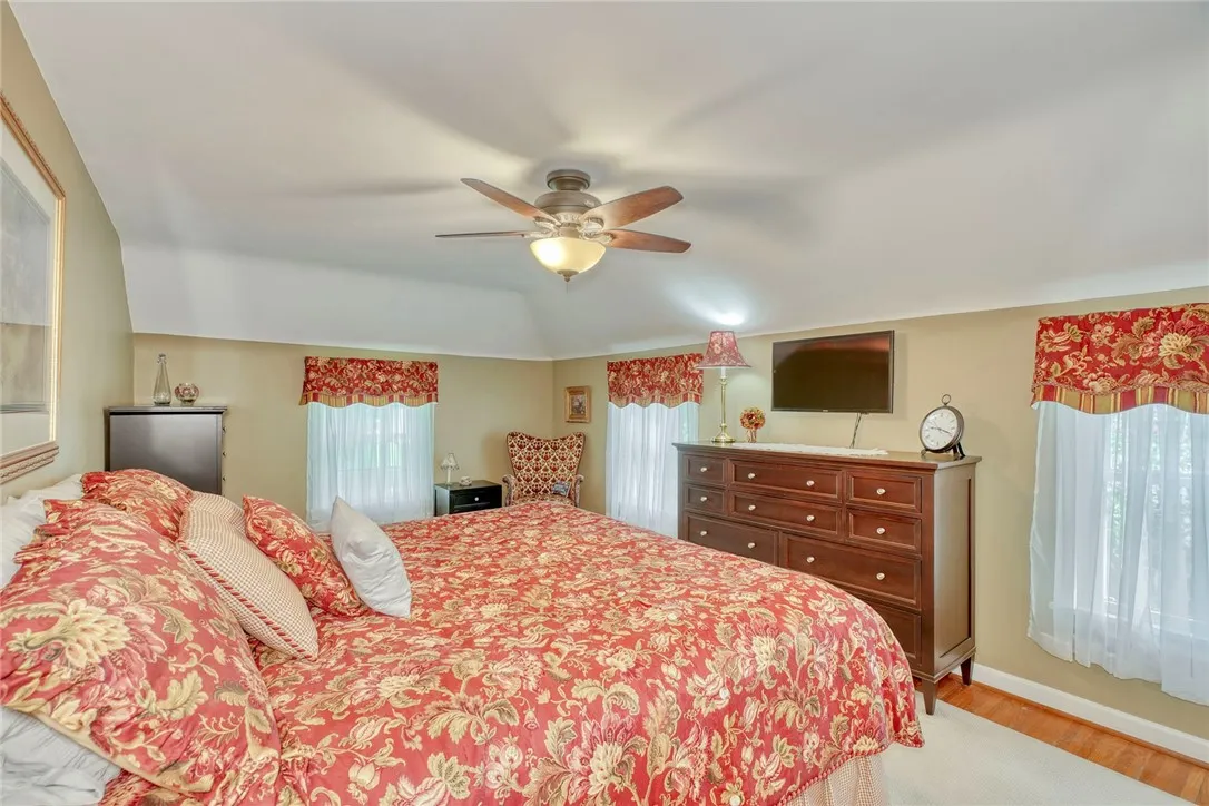 910 Roosevelt Road, East Rochester, New York 14445, East Rochester, New York 14445, 3 Bedrooms Bedrooms, 7 Rooms Rooms,1 BathroomBathrooms,Residential,Closed,910 Roosevelt Road, East Rochester, New York 14445,R1612237