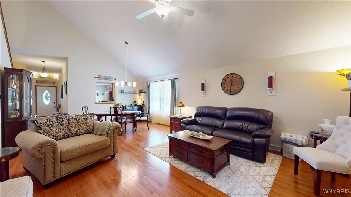 27 Hickory Grove Lane, Cheektowaga, New York 14227, Cheektowaga, New York 14227, 2 Bedrooms Bedrooms, 7 Rooms Rooms,2 BathroomsBathrooms,Residential,Closed,27 Hickory Grove Lane, Cheektowaga, New York 14227,B1611886