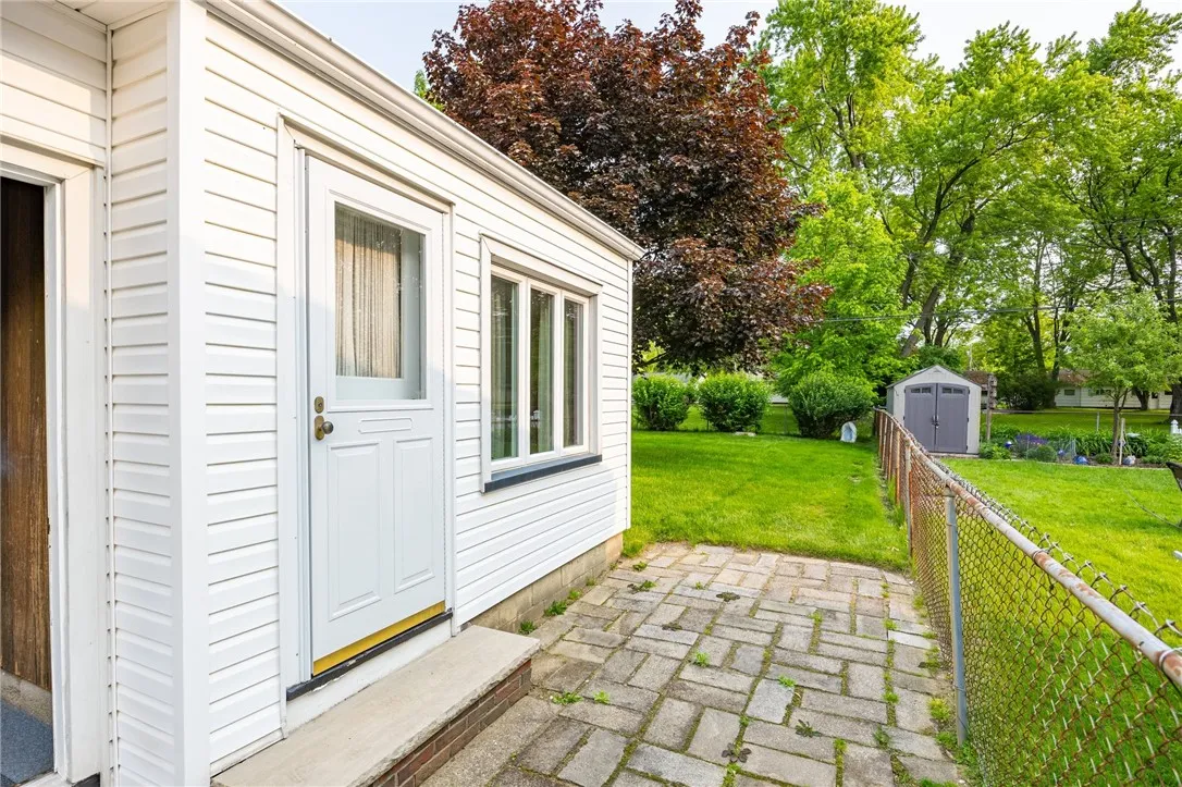 247 Angelus Drive, Irondequoit, New York 14622, Irondequoit, New York 14622, 3 Bedrooms Bedrooms, 5 Rooms Rooms,1 BathroomBathrooms,Residential,Closed,247 Angelus Drive, Irondequoit, New York 14622,R1611223