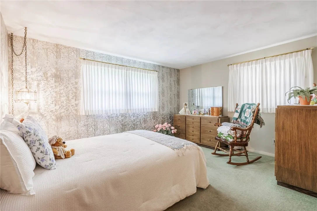 247 Angelus Drive, Irondequoit, New York 14622, Irondequoit, New York 14622, 3 Bedrooms Bedrooms, 5 Rooms Rooms,1 BathroomBathrooms,Residential,Closed,247 Angelus Drive, Irondequoit, New York 14622,R1611223